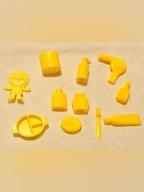 Vintage Barbie accessories baby items & beauty items